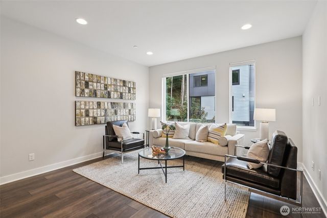 18757 76th Avenue W, Lynnwood, WA 98037