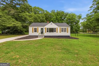 186 S Forest Avenue, Social Circle, GA 30025