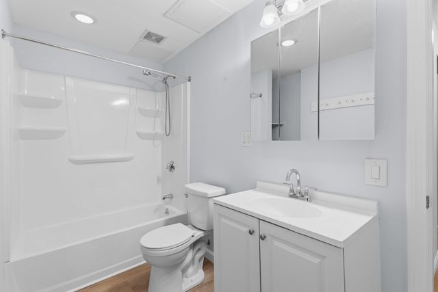 128 Loudon Rd Apt 10F, Concord, NH 03301