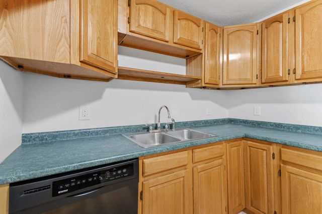 128 Loudon Rd Apt 10F, Concord, NH 03301