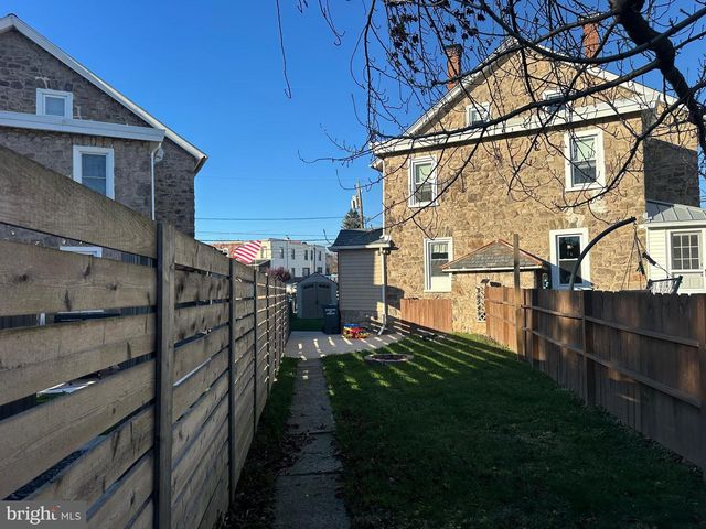 204 ROSEMARY AVE, Ambler, PA 19002