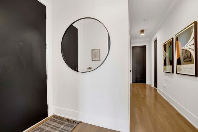 5015 N CLARK Street 304, Chicago, IL 60640