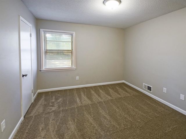 6731 STARKENBURG LN, Memphis, TN 38115