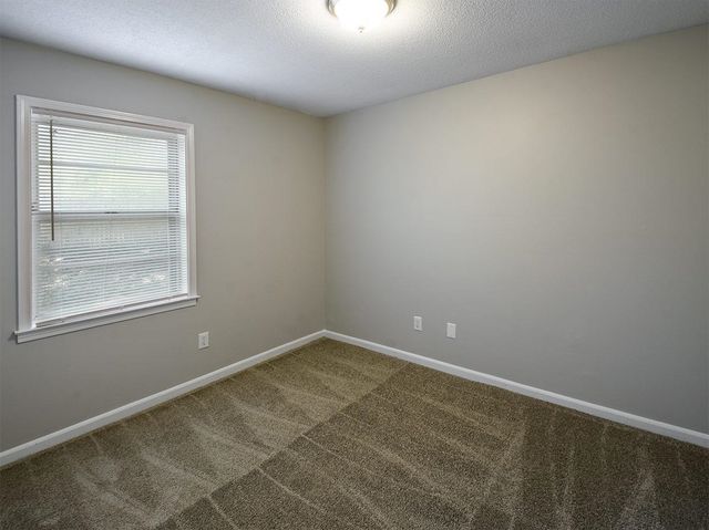 6731 STARKENBURG LN, Memphis, TN 38115