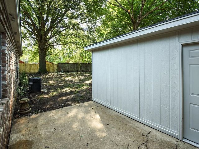 6731 STARKENBURG LN, Memphis, TN 38115