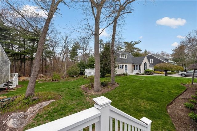 14 Cedarledge Village 14, Cohasset, MA 02025