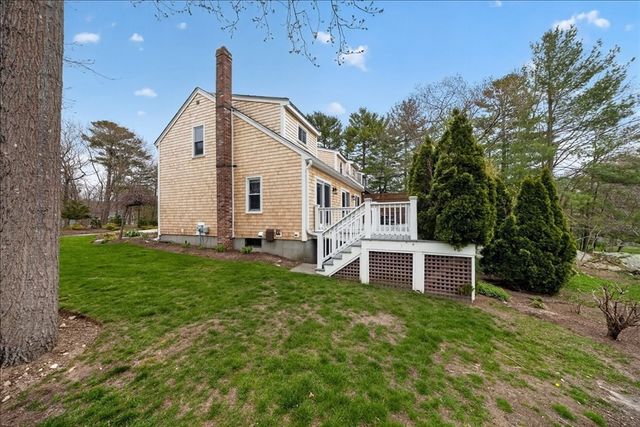 14 Cedarledge Village 14, Cohasset, MA 02025