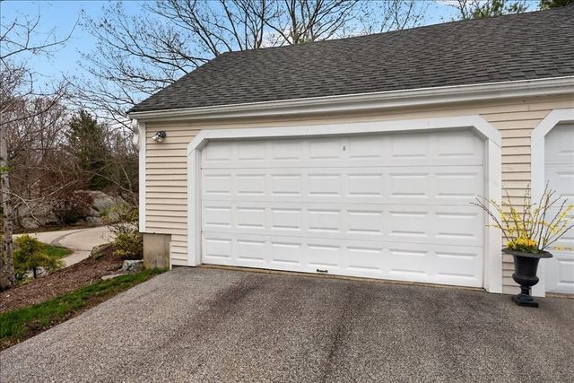 14 Cedarledge Village 14, Cohasset, MA 02025