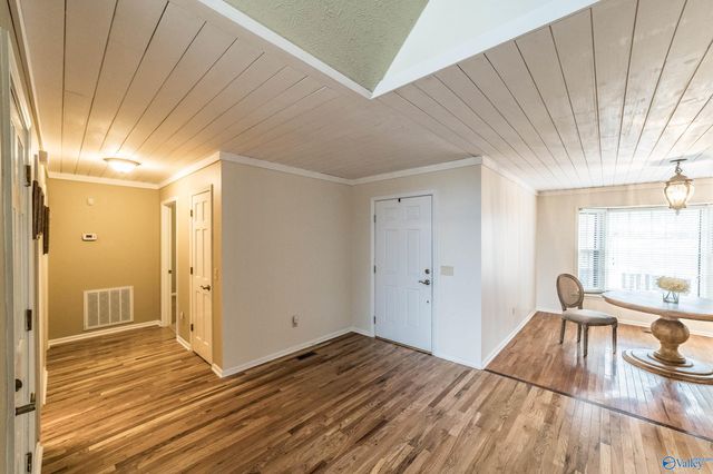 3405 Creek Circle, Guntersville, AL 35976