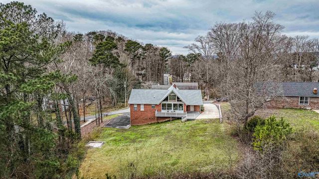3405 Creek Circle, Guntersville, AL 35976