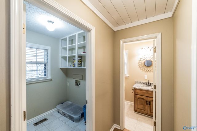 3405 Creek Circle, Guntersville, AL 35976