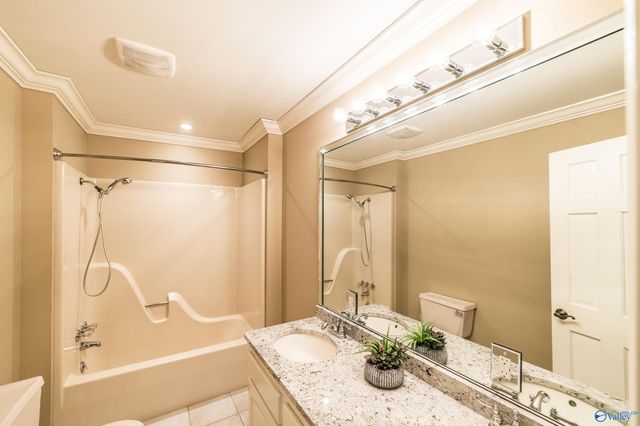 3405 Creek Circle, Guntersville, AL 35976