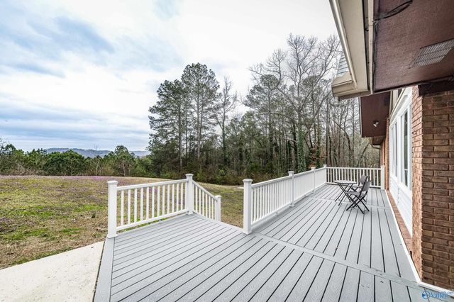 3405 Creek Circle, Guntersville, AL 35976