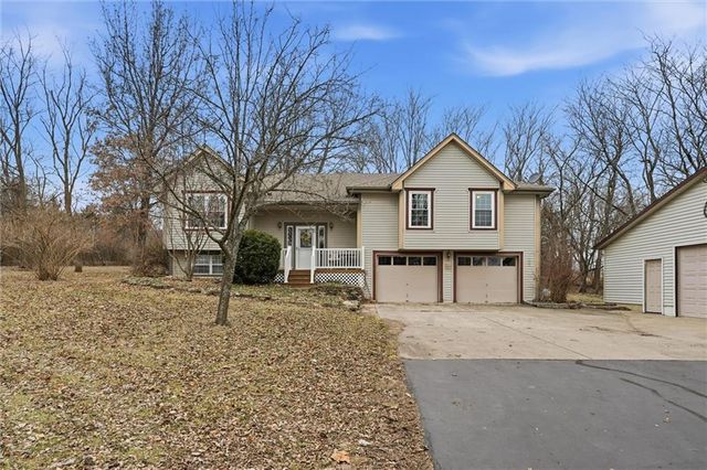 12614 S Al Gossett Road, Lone Jack, MO 64070