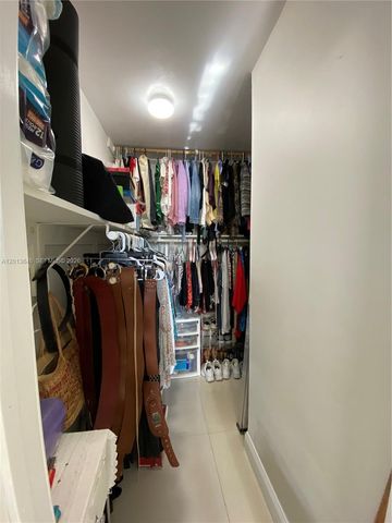 5050 NW 7th St 312, Miami, FL 33126