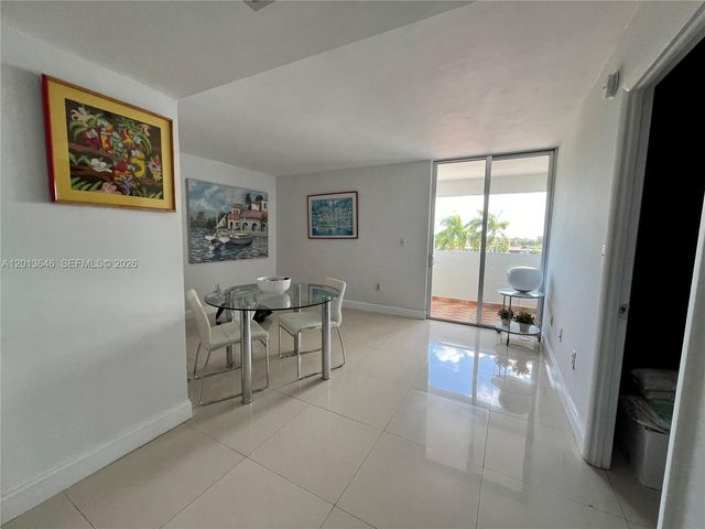 5050 NW 7th St 312, Miami, FL 33126