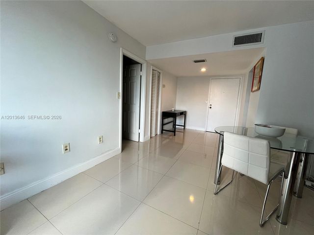 5050 NW 7th St 312, Miami, FL 33126