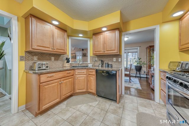 29 Schwink Drive, Meriden, CT 06450