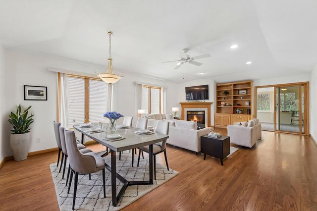 12980 39th Avenue N, Plymouth, MN 55441