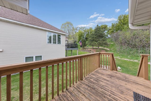 12980 39th Avenue N, Plymouth, MN 55441