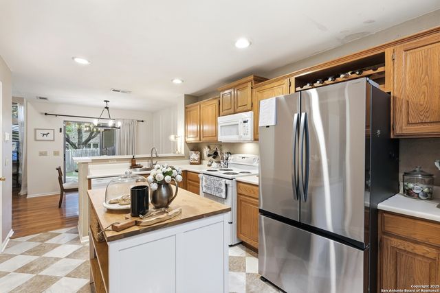 4239 Shady Tree, San Antonio, TX 78247