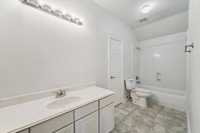 1805 Clover Patch Lane, Alvin, TX 77511