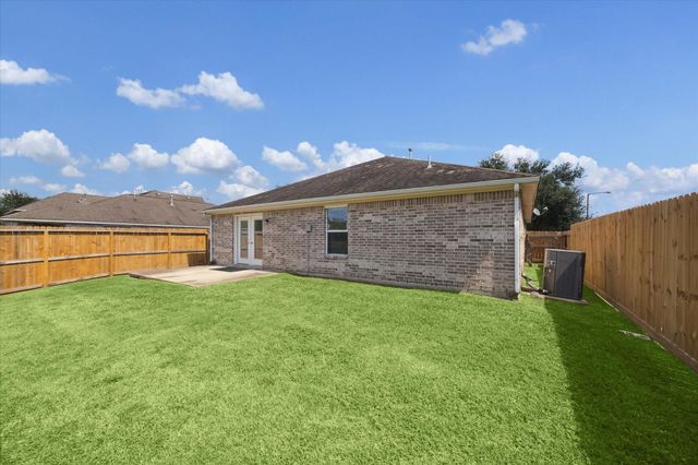 1805 Clover Patch Lane, Alvin, TX 77511