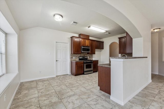 1805 Clover Patch Lane, Alvin, TX 77511