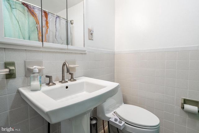 315 EVERGREEN AVE, Cherry Hill, NJ 08002