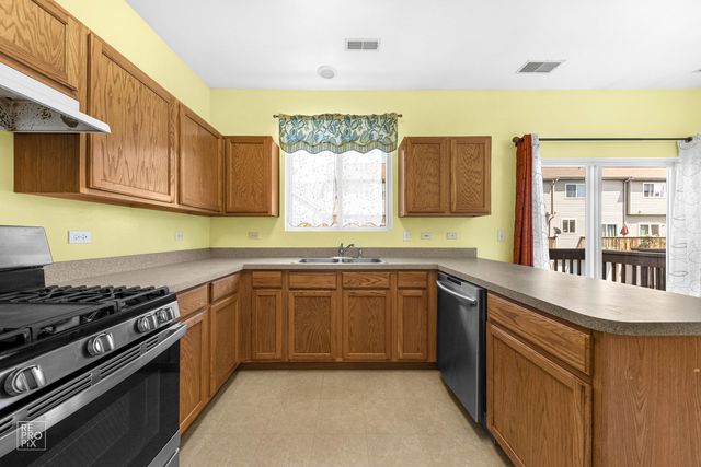 959 Ellsworth Drive, Grayslake, IL 60030