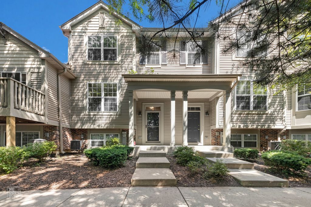 959 Ellsworth Drive, Grayslake, IL 60030