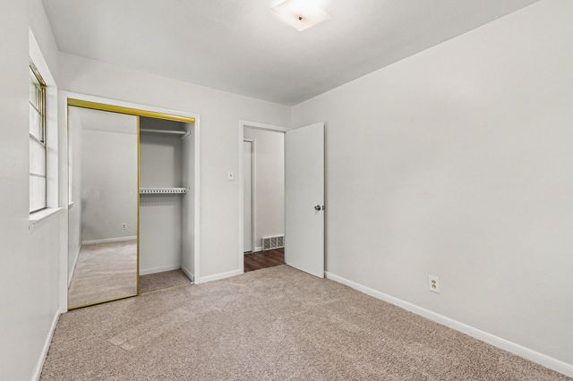 60 Somerset Terrace, Bedford, TX 76022