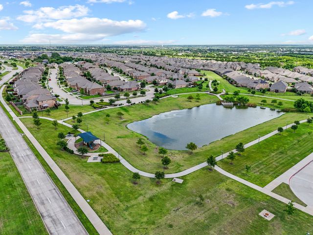 183 Charleston Lane, Fate, TX 75189
