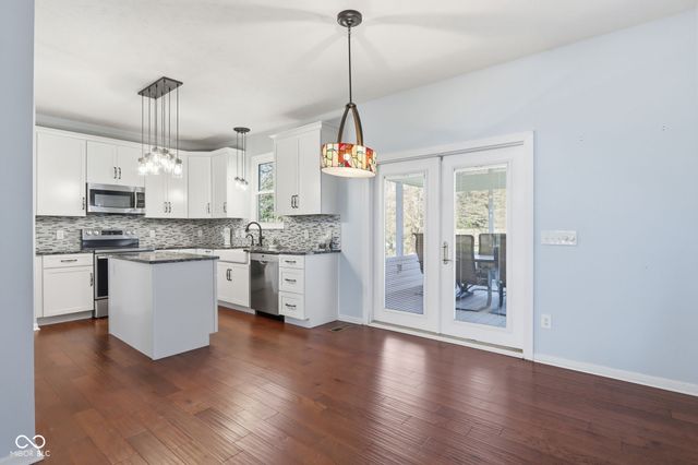 5250 Ivy Hill Drive, Carmel, IN 46033