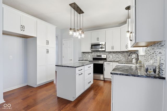 5250 Ivy Hill Drive, Carmel, IN 46033