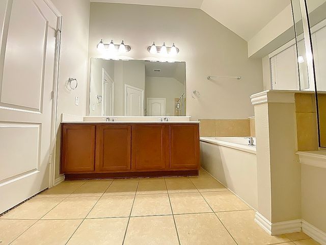 2400 Miranda Place, Denton, TX 76210