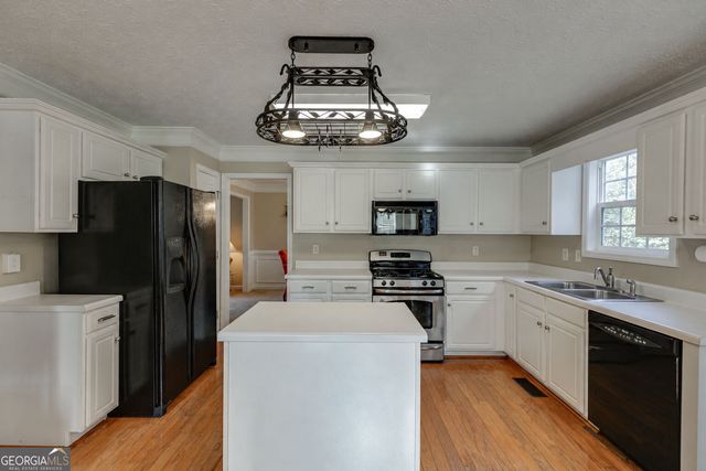 1950 E Bay Street, Hoschton, GA 30548