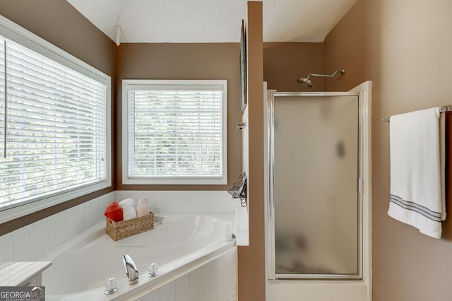 1950 E Bay Street, Hoschton, GA 30548