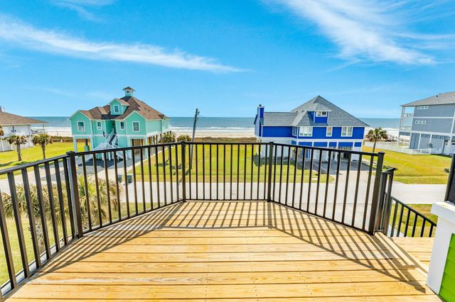 18314 E De Vaca, Galveston, TX 77554