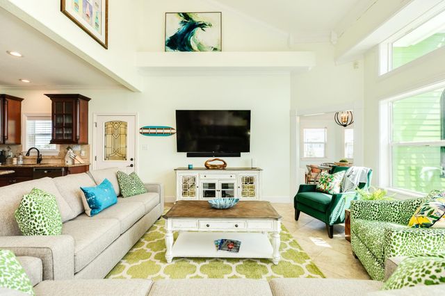 18314 E De Vaca, Galveston, TX 77554