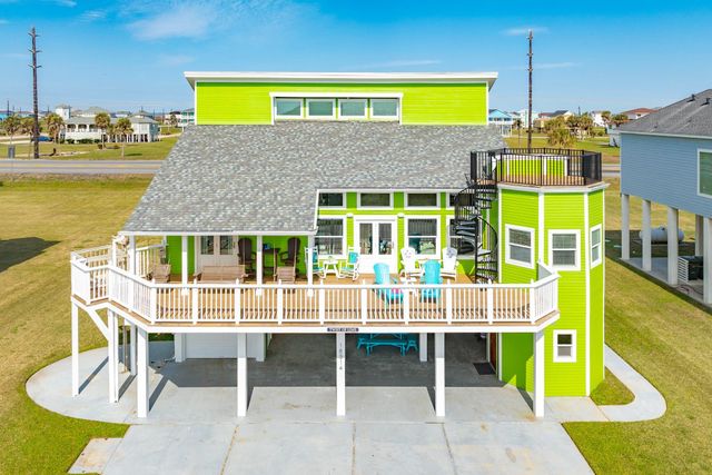 18314 E De Vaca, Galveston, TX 77554