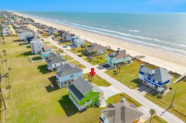 18314 E De Vaca, Galveston, TX 77554