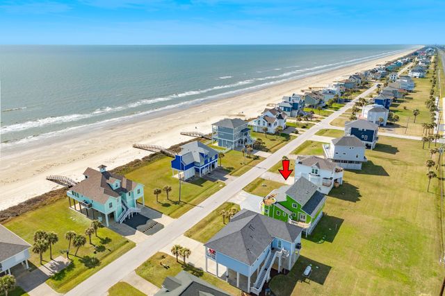 18314 E De Vaca, Galveston, TX 77554