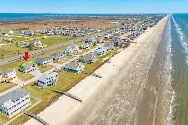 18314 E De Vaca, Galveston, TX 77554