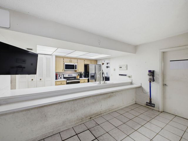 10325 NW 42nd Drive, Coral Springs, FL 33065