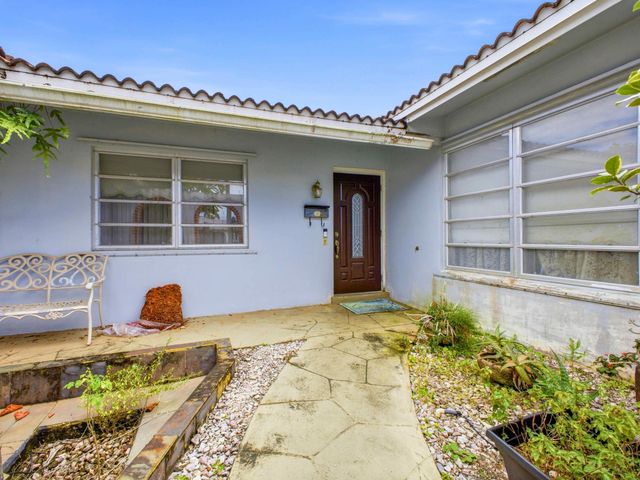 10325 NW 42nd Drive, Coral Springs, FL 33065