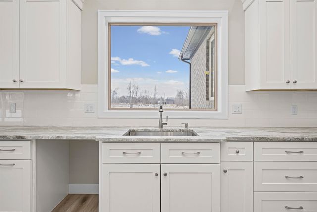 68651 Lake Angela Pointe Street, Richmond, MI 48062