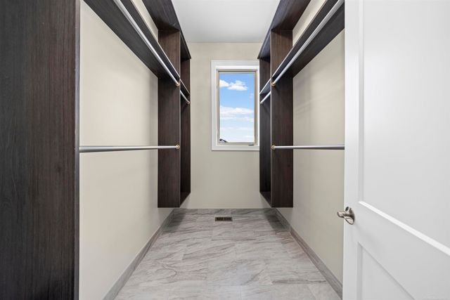 68651 Lake Angela Pointe Street, Richmond, MI 48062