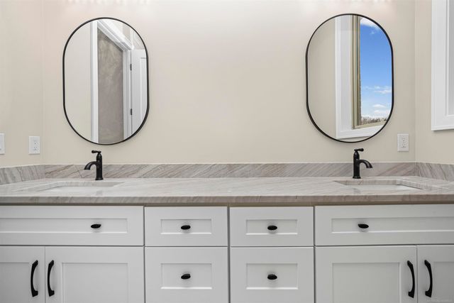 68651 Lake Angela Pointe Street, Richmond, MI 48062