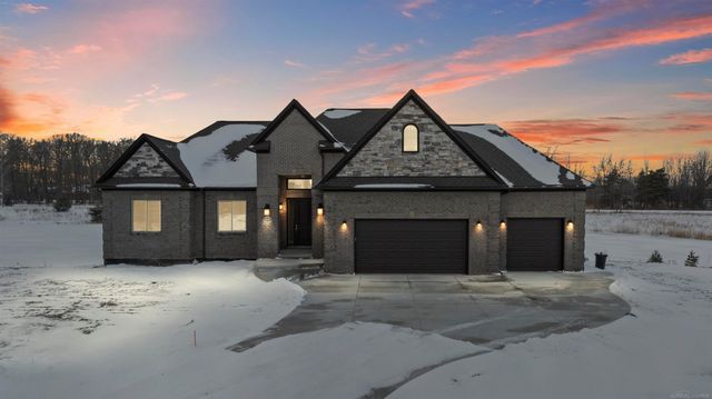 68651 Lake Angela Pointe Street, Richmond, MI 48062